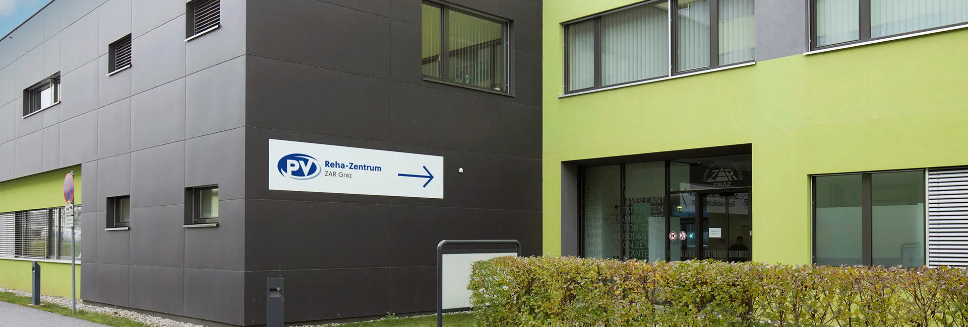 Eingang zum Zentrum für ambulante Rehabilitation Graz